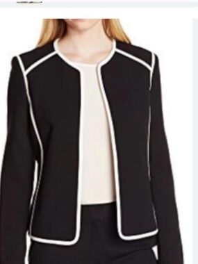 #721 Kasper Beautiful Black Jacket with White Contrast Piping